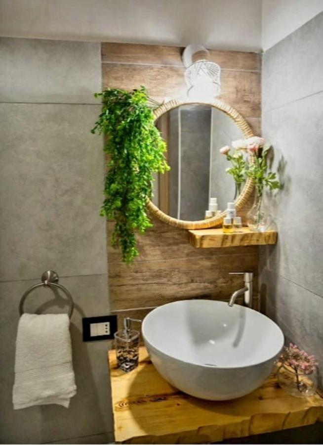 Casina Via Foria Bed & Breakfast Napoli Eksteriør bilde