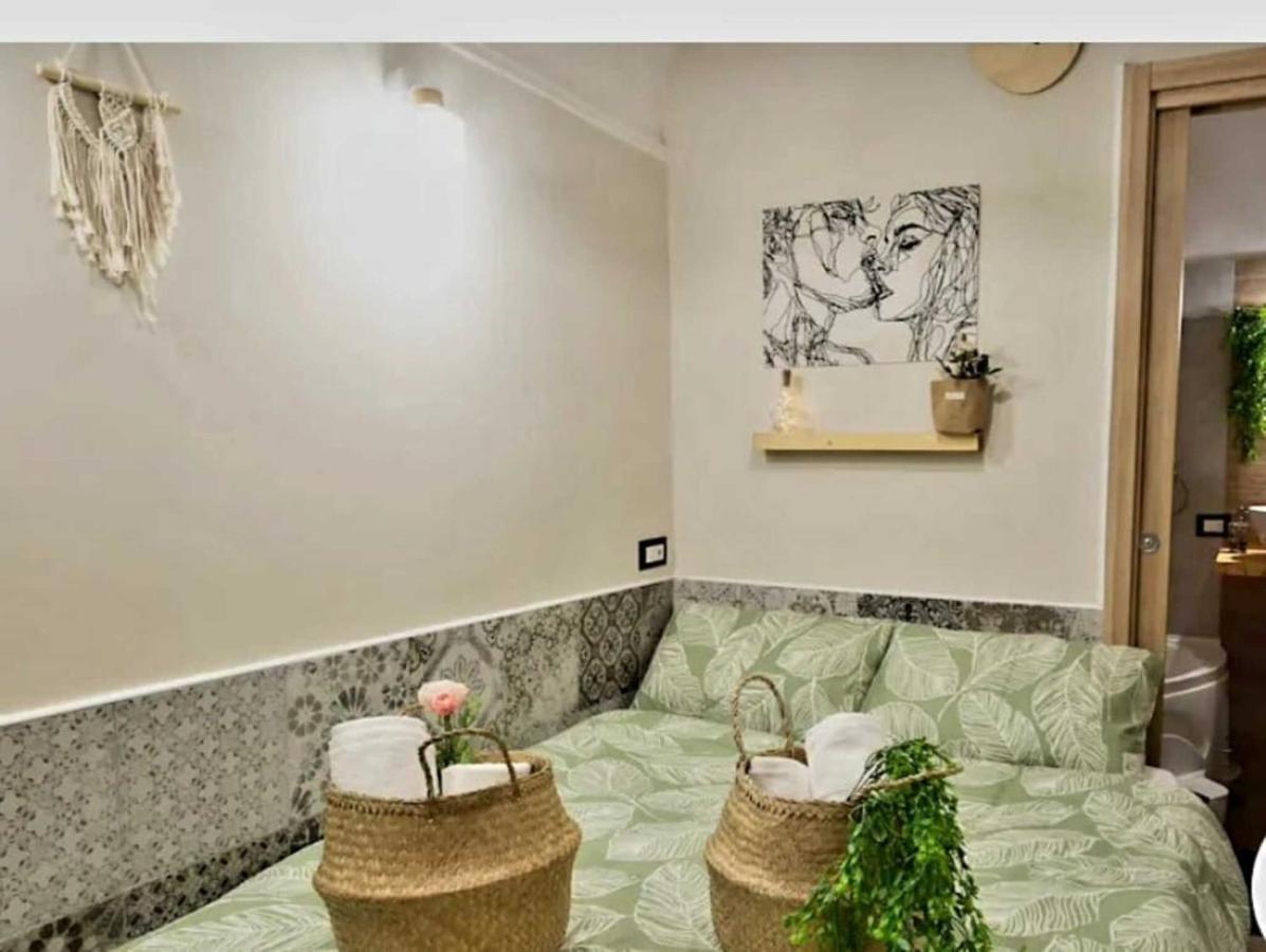 Casina Via Foria Bed & Breakfast Napoli Eksteriør bilde