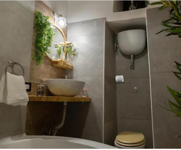 Casina Via Foria Bed & Breakfast Napoli Eksteriør bilde