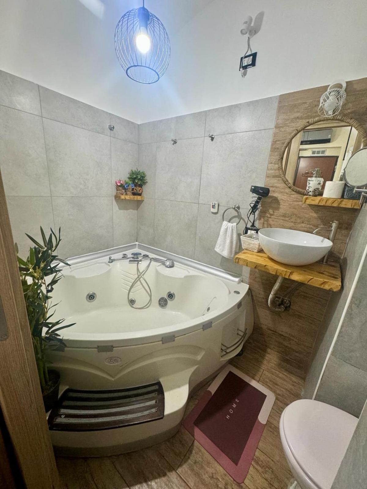 Casina Via Foria Bed & Breakfast Napoli Eksteriør bilde